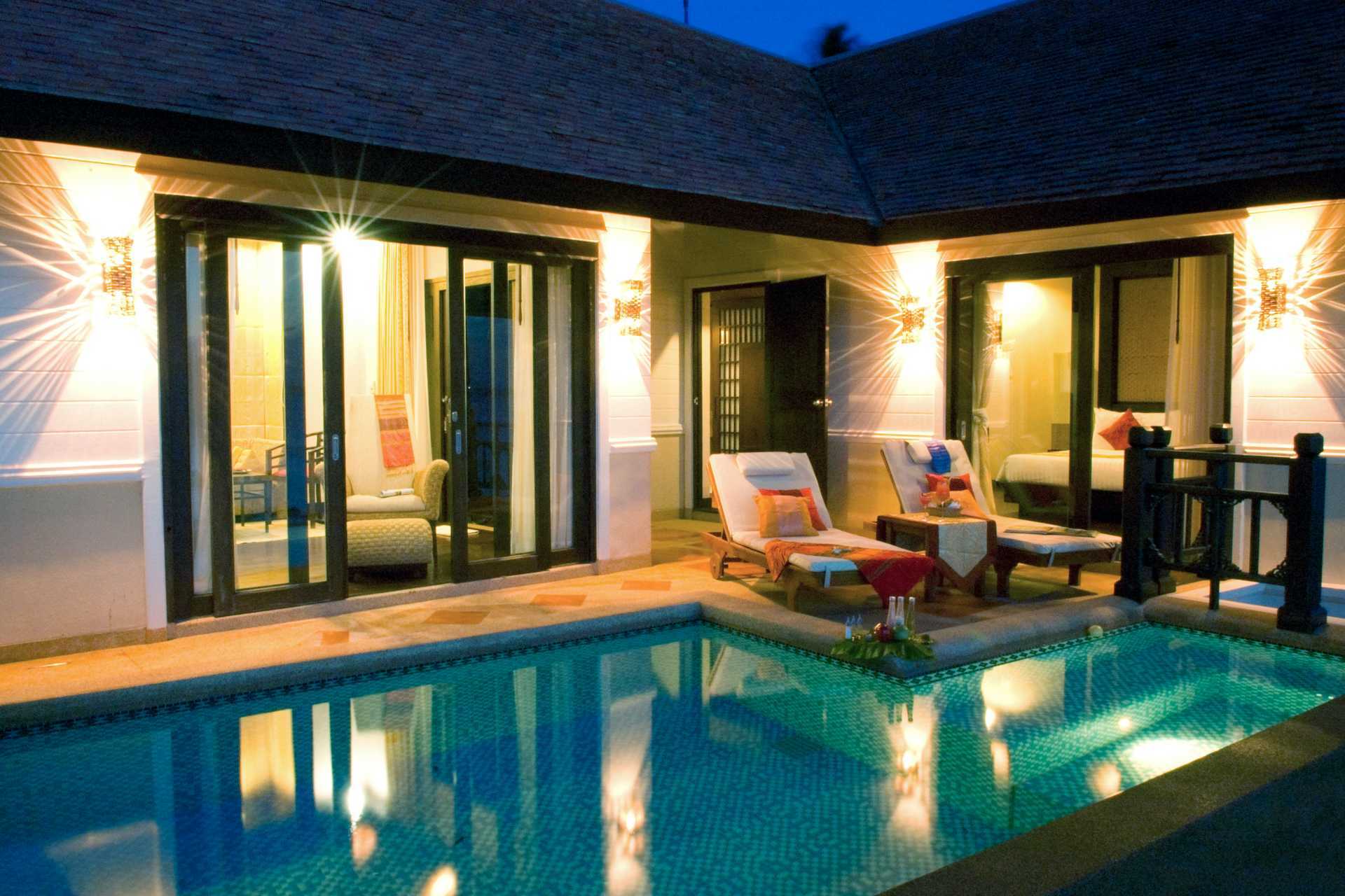 Suite med privat pool på hotel Rawi Warin på Koh Lanta, Thailand.