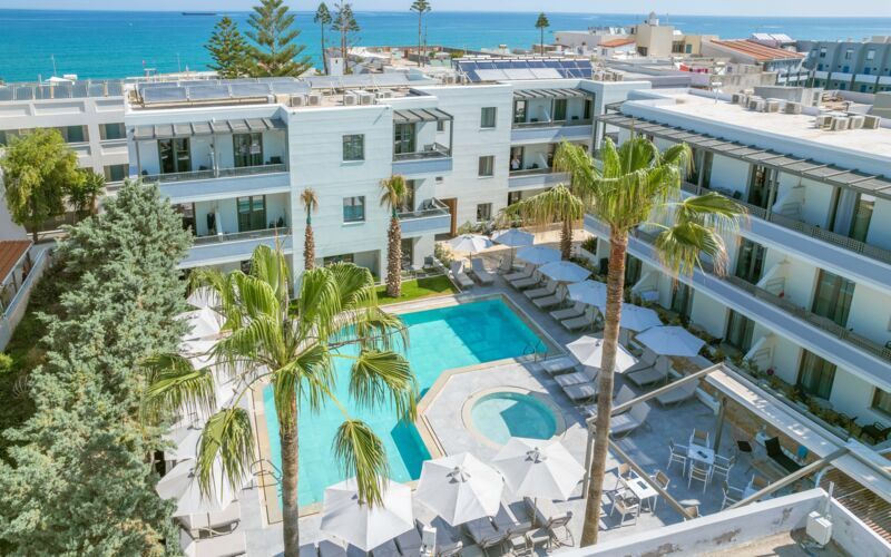 Summer Dream Hotel