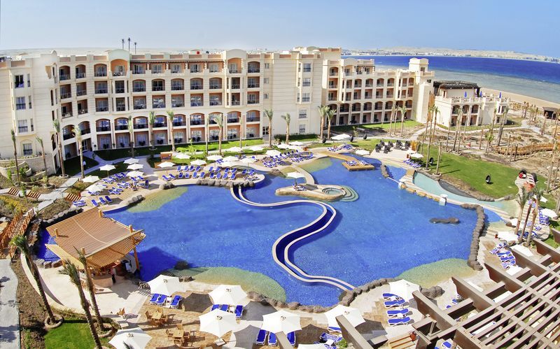 Poolområde på Hotel Tropitel i Sahl Hasheesh, Egypten