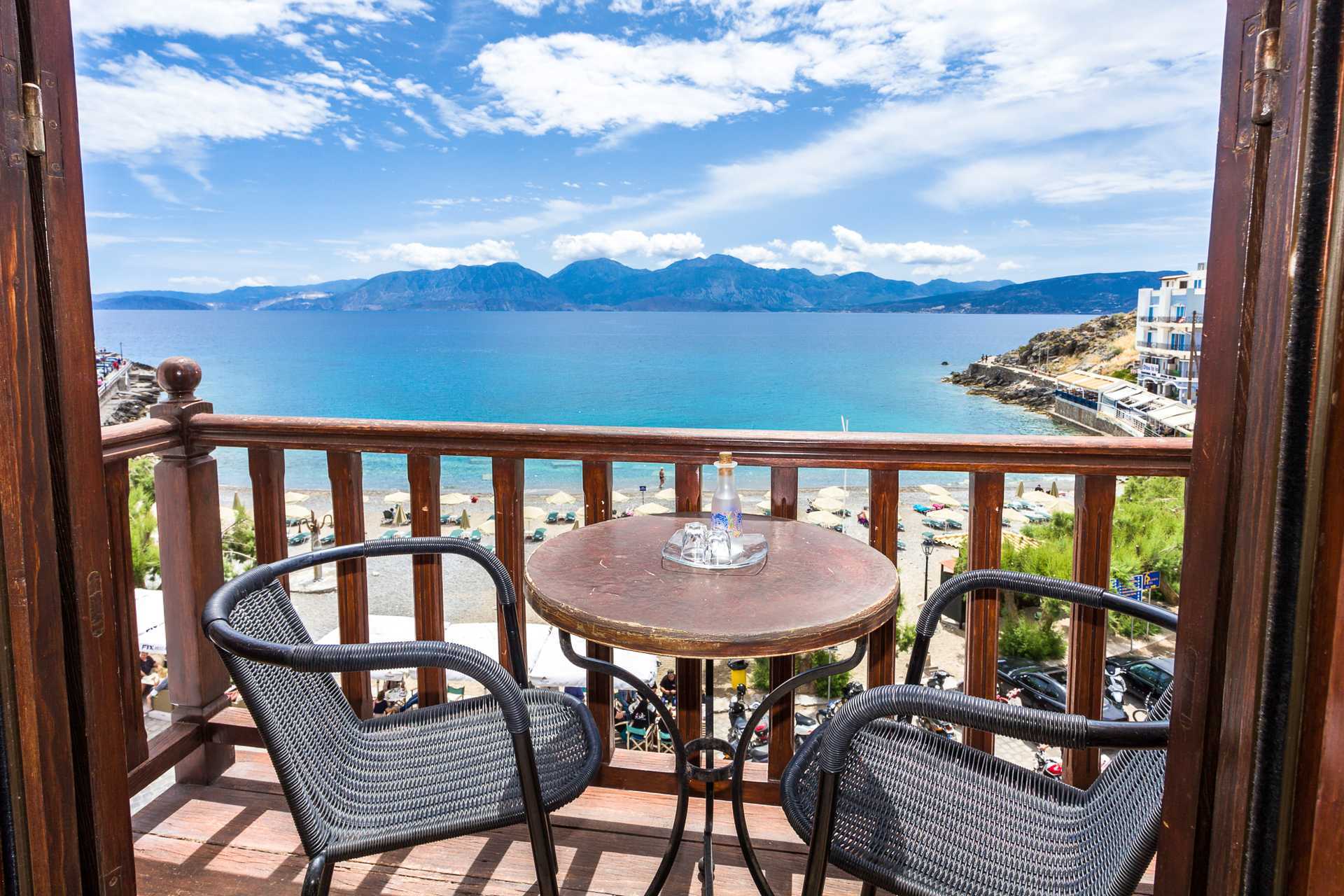 Udsigt fra Hotel Palazzo Arhontiko i Agio Nikolaos på Kreta, Grækenland.