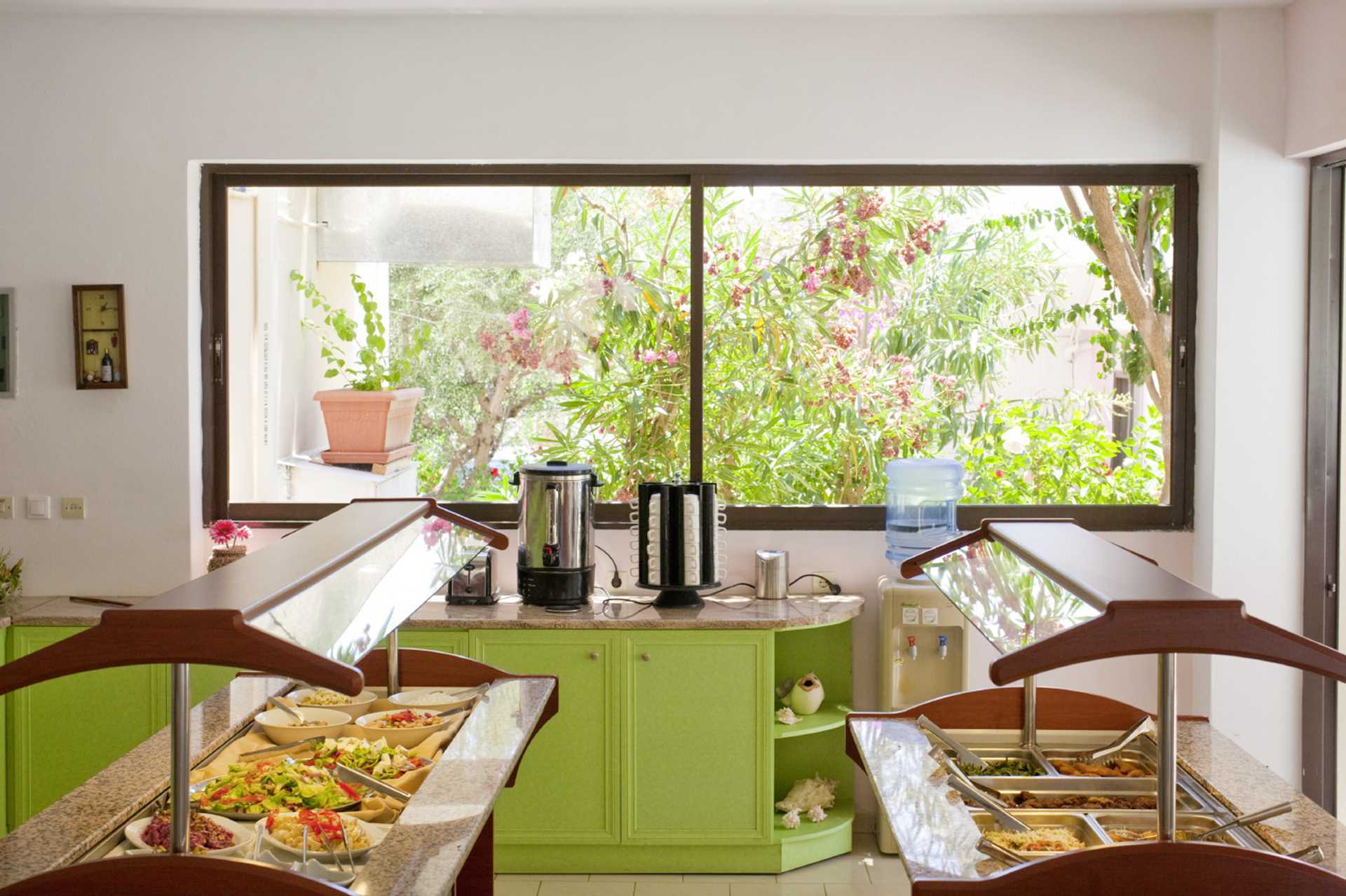 Restaurant på hotel Venezia i Karpathos by, Grækenland.