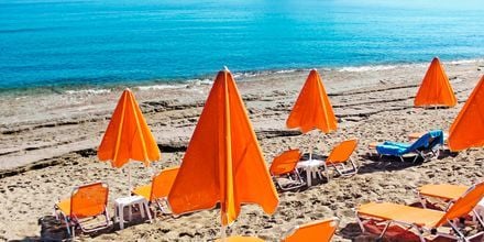 Strand ved Villa Dora i Platanias på Kreta, Grækenland.