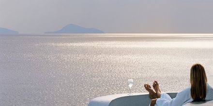 Smuk udsigt fra på Hotel Notos Therme & Spa på Santorini, Grækenland.